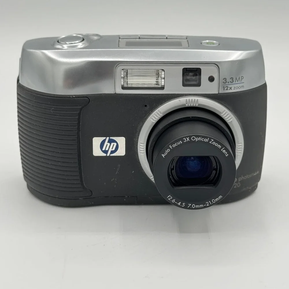 HP Photosmart 720 Digital Camera 3.3MP 3x Optical Zoom Silver Black Q2164A